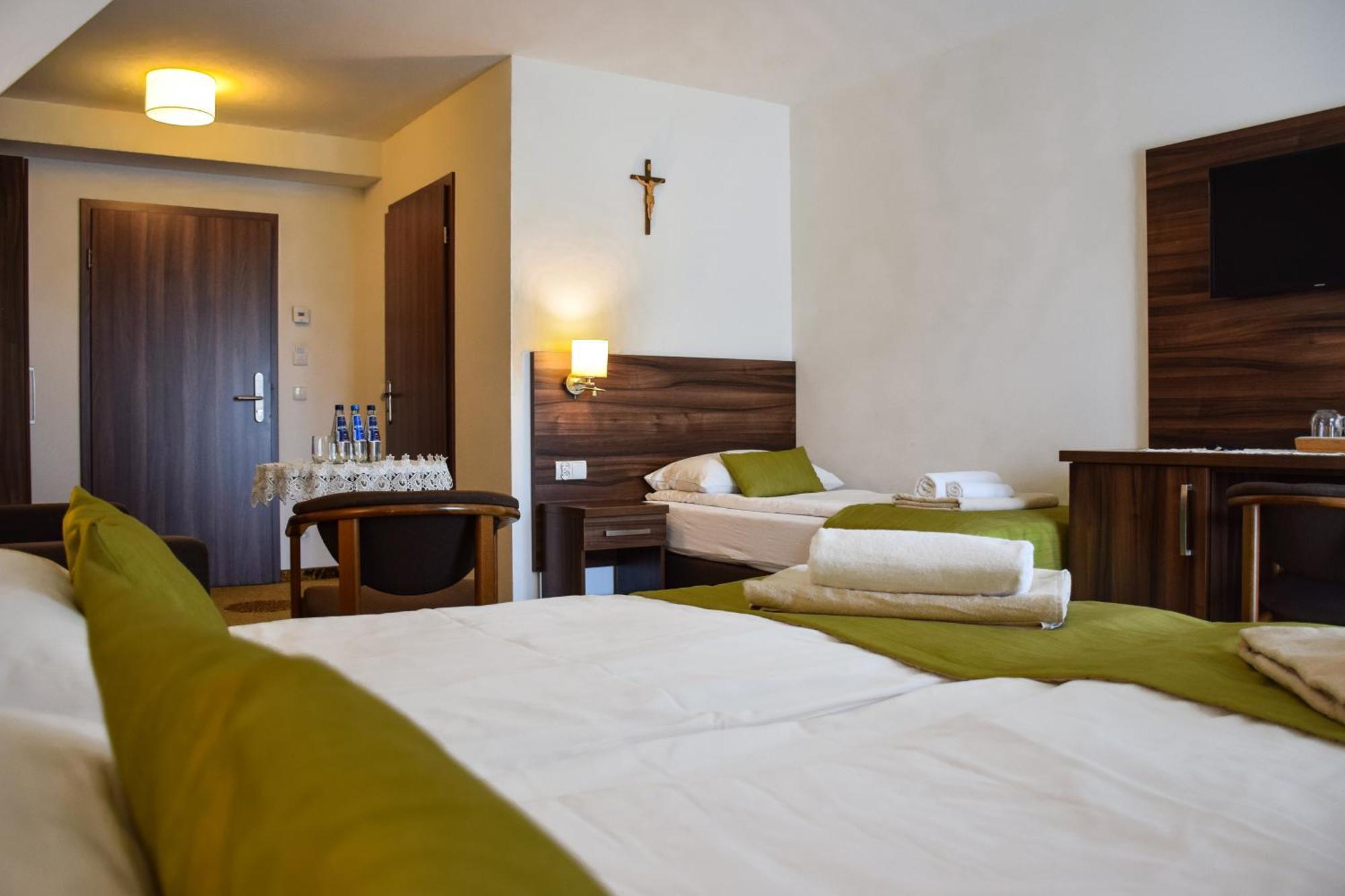 Kaniowka Ski Resort- Relaks W Gorach Z Basenem, Sauna I Jacuzzi เบียลกาตัทร์ชันสกา ภายนอก รูปภาพ